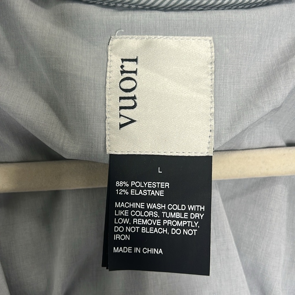 Vuori Women’s Outdoor Trainer Shell Size L - Picture 4 of 5